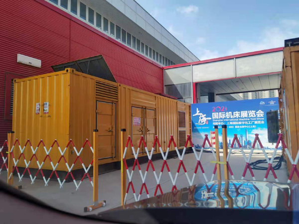 襄城发电车出租-发电机无电压或电压太低怎么办？
